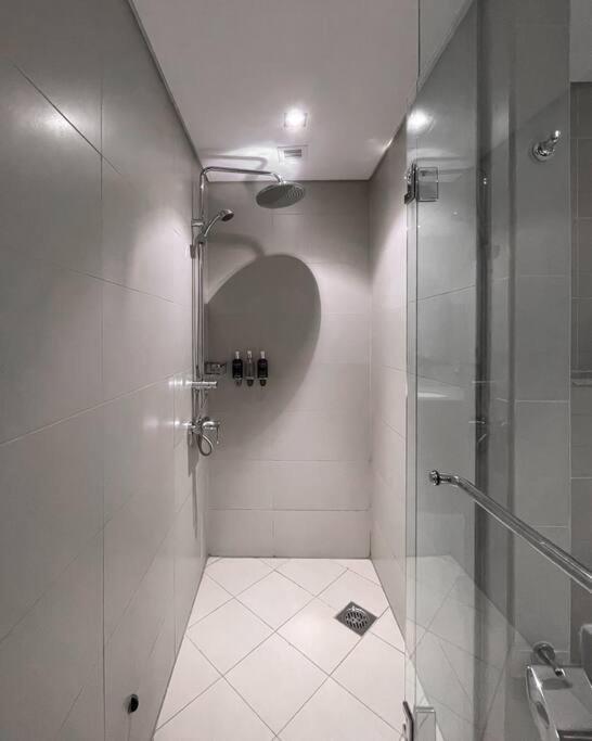 Apartment Authentic 2 Bdr In Anantara Palm Jumeirah Dubai