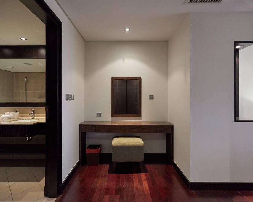 Authentic 2 Bdr In Anantara Palm Jumeirah