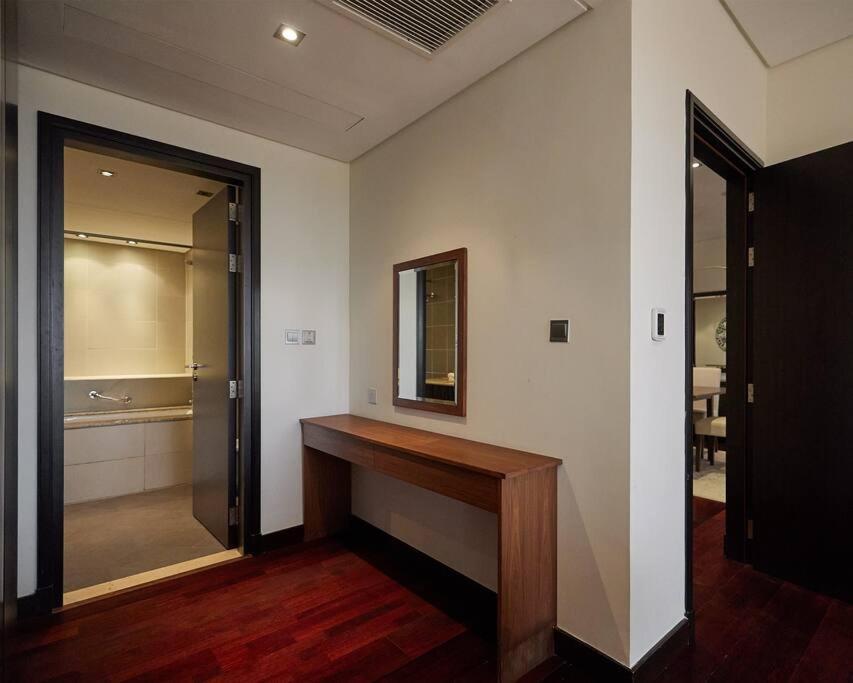 Authentic 2 Bdr In Anantara Palm Jumeirah Apartment