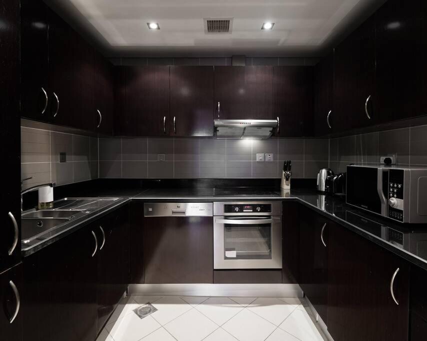 Authentic 2 Bdr In Anantara Palm Jumeirah * Dubai